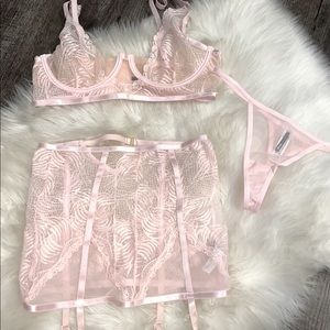 Lingerie set - 3 piece